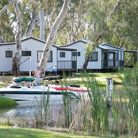 Cohuna Waterfront Holiday Park Extérieur photo